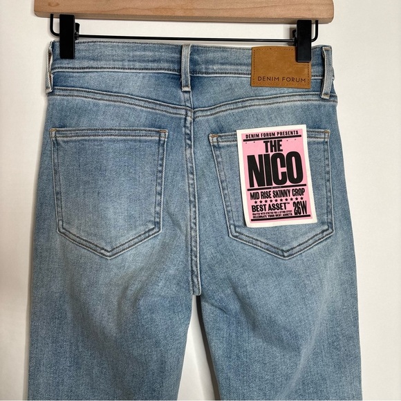 Aritzia Denim Forum The Nico Mid Rise Skinny Crop NWT size 26 - Picture 6 of 10